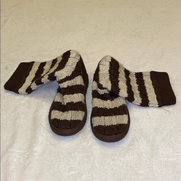 UGG Brown and White Striped Knitted Boots - Picture 9 of 11